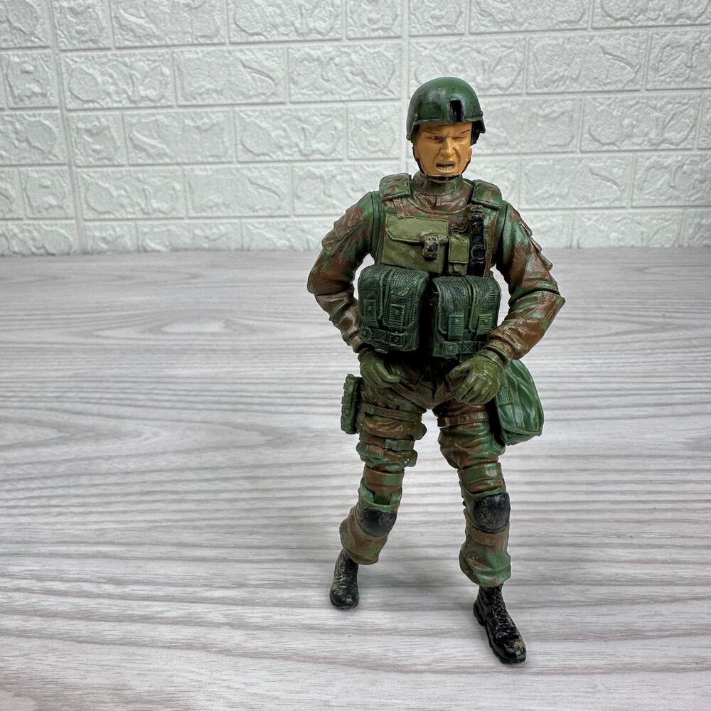 BlueBox Military Adventure Action Figure 2005 6" Soldier Camouflage Matte FInish